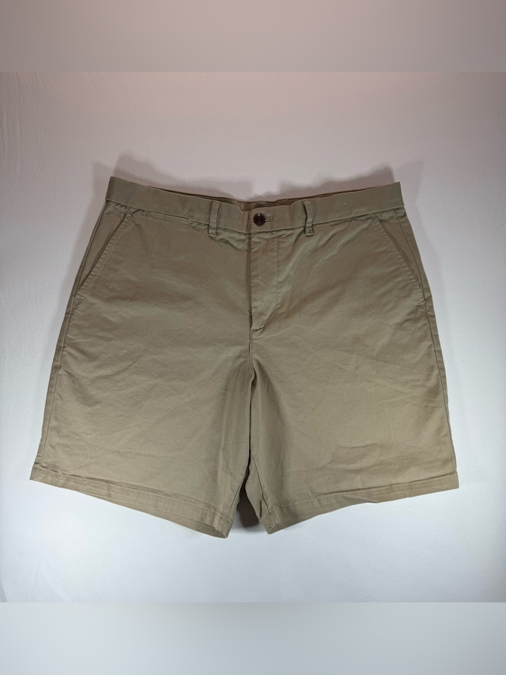 GAP Men's Chino Shorts Size 34 Khaki  8" Short Outdoor Hiking Relaxed High Rise
